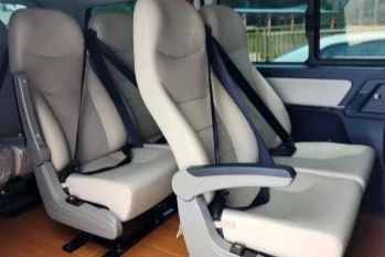 Notranjost avtobusa mini trenerja